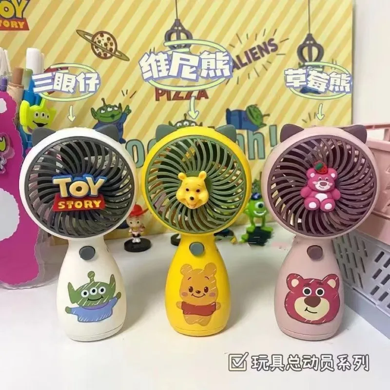 Anime Disney Cartoon High-value Winnie Bear Student Dormitory Holding Portable Girl Heart Cute Mini Desktop Small Electric Fan
Anime Disney Cartoon High-value Winnie Bear Student Dormitory Holding Portable Girl Heart Cute Mini Desktop Small Electric Fan