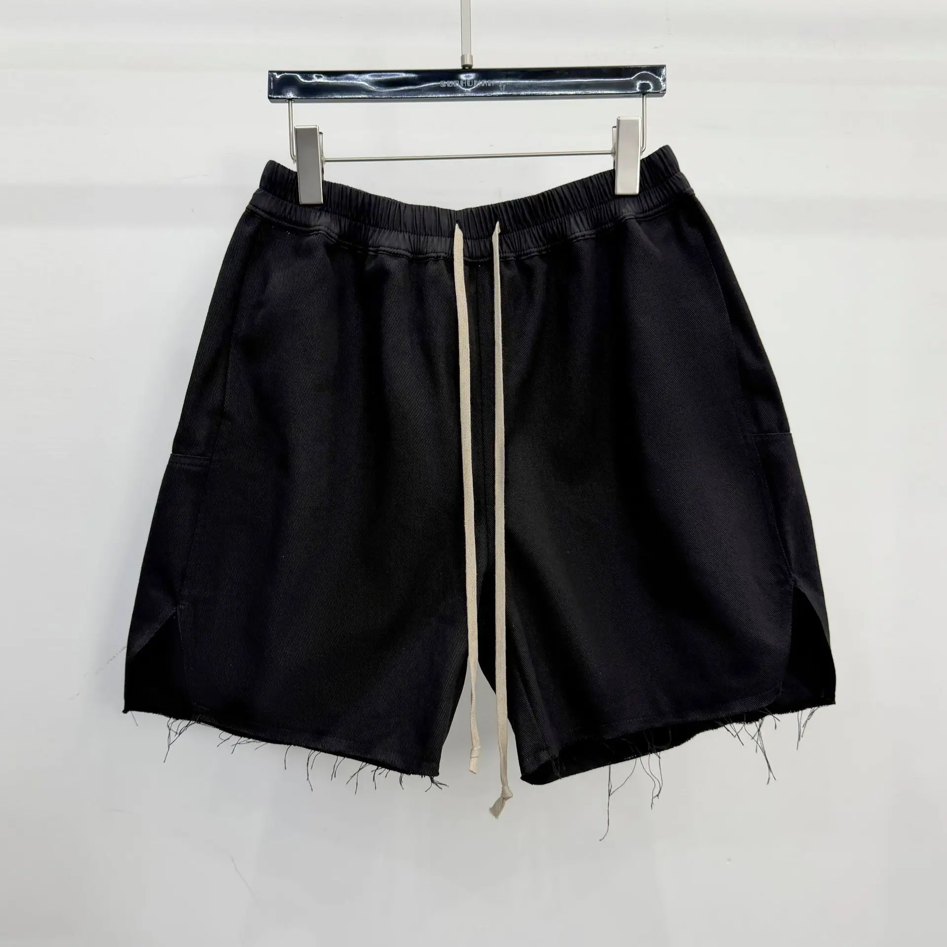Dark High Street Streetwear Shorts for Men Drawstring Split Hem Loose Cargo Style Men's Clothing Women's Clothes
Dark High Street Streetwear Shorts for Men Drawstring Split Hem Loose Cargo Style Men's Clothing Women's Clothes