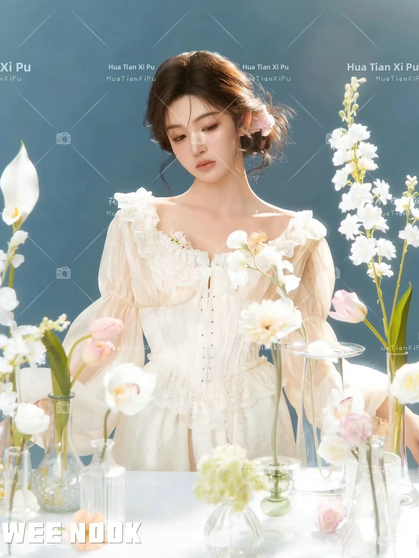 Blue Oil Painting Style Photography Costume Personal Art Photo Atmosphere Sensation Stage Costume Ladies Fashion
Blue Oil Painting Style Photography Costume Personal Art Photo Atmosphere Sensation Stage Costume Ladies Fashion