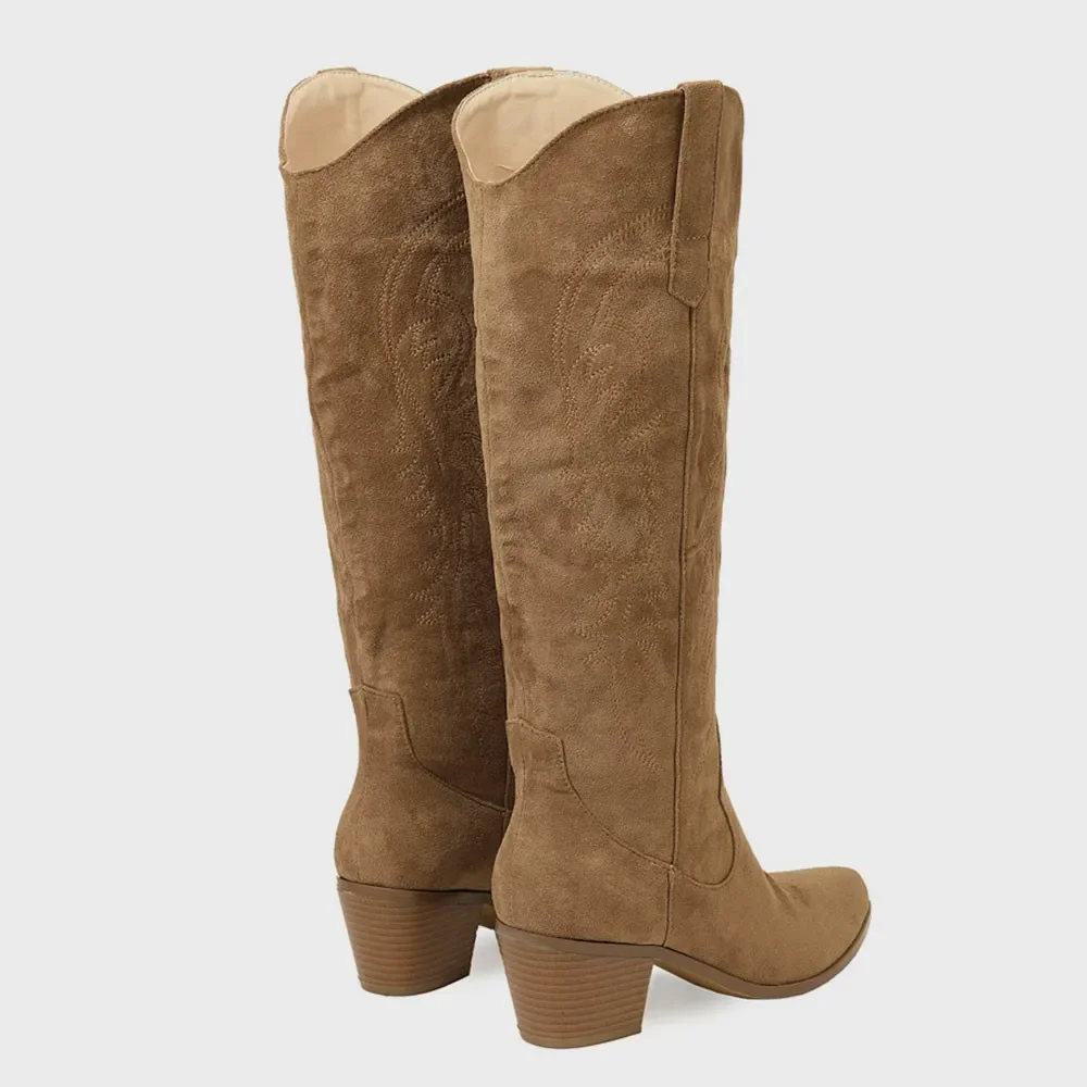 Big Size 35-43 High Quality Vintage Black Cowboy Boots Women Retro Suede Block Heels Knee High Boots Women Shoes
Big Size 35-43 High Quality Vintage Black Cowboy Boots Women Retro Suede Block Heels Knee High Boots Women Shoes