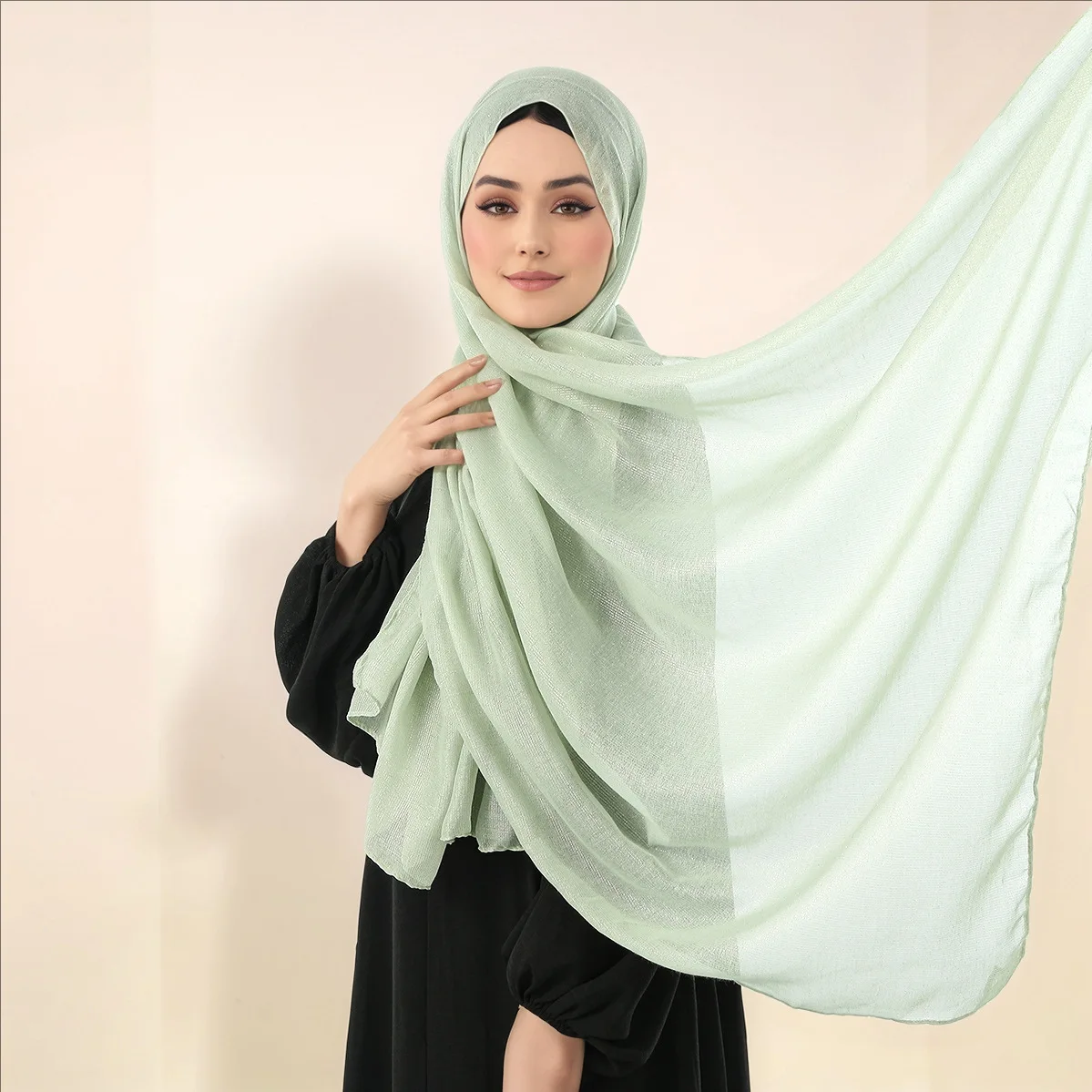 Fashion Shimmer Scarf Hijabs for Women Breathable Crepe Long Shawl Turban Head Wrap for Women Headscarf Headband Bandanas Mujer
Fashion Shimmer Scarf Hijabs for Women Breathable Crepe Long Shawl Turban Head Wrap for Women Headscarf Headband Bandanas Mujer