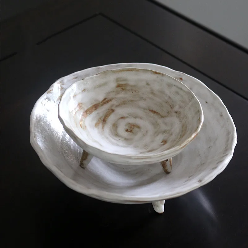 Retro Stoneware Round Plate Fruit Tray Dessert Plate Refreshment Tray High Tripod Dinner Plate ceramic dishes Black and White
Retro Stoneware Round Plate Fruit Tray Dessert Plate Refreshment Tray High Tripod Dinner Plate ceramic dishes Black and White