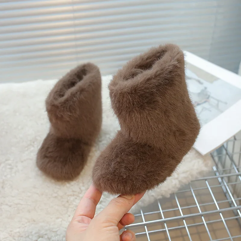 Children Short Boots Warm for Winter Kids Plush Boots Solid Color Soft Sole 2024 New Fashion Boys Girls Thermal Boots Ins Trendy
Children Short Boots Warm for Winter Kids Plush Boots Solid Color Soft Sole 2024 New Fashion Boys Girls Thermal Boots Ins Trendy