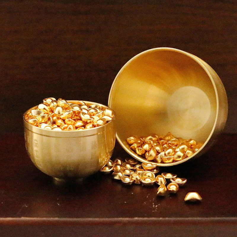 Brass Mini Cup Baifu Cylinder Copper Ornament Sand Gold Small Ingot Treasure Bowl Gift
Brass Mini Cup Baifu Cylinder Copper Ornament Sand Gold Small Ingot Treasure Bowl Gift