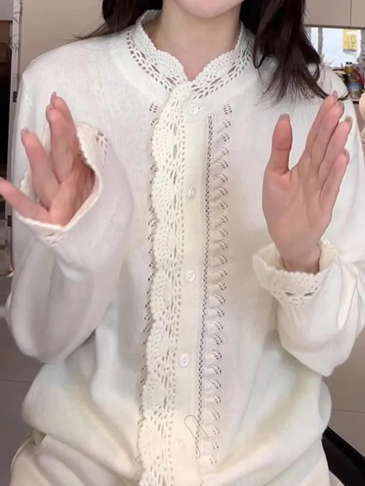 Korean Sle Hollow out Single Button Knitwear Women's Loose Slimming Casual Spring New Arrival Top f High Collar
Korean Sle Hollow out Single Button Knitwear Women's Loose Slimming Casual Spring New Arrival Top f High Collar