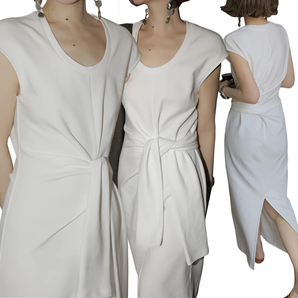 Gentle Elegant U-neck cinched waist slim fit back slit with knotted decor dress
Gentle Elegant U-neck cinched waist slim fit back slit with knotted decor dress