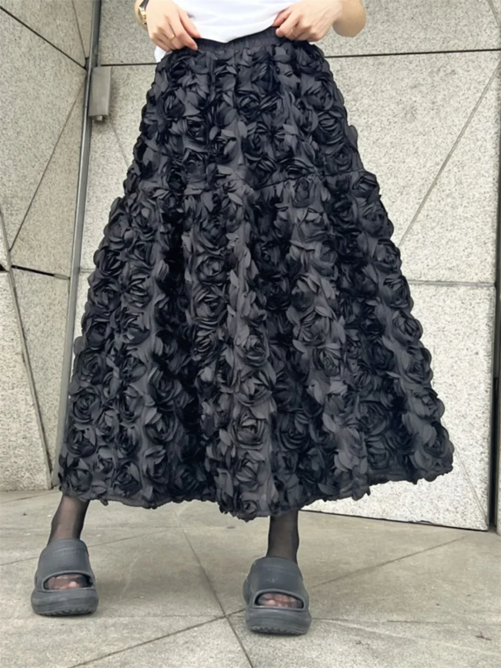 Elegant Fashion 3D Flowers Mesh White Skirt French Chic Elegant Long Skirts Women A-line Elastic High Waist Female Skirt
Elegant Fashion 3D Flowers Mesh White Skirt French Chic Elegant Long Skirts Women A-line Elastic High Waist Female Skirt