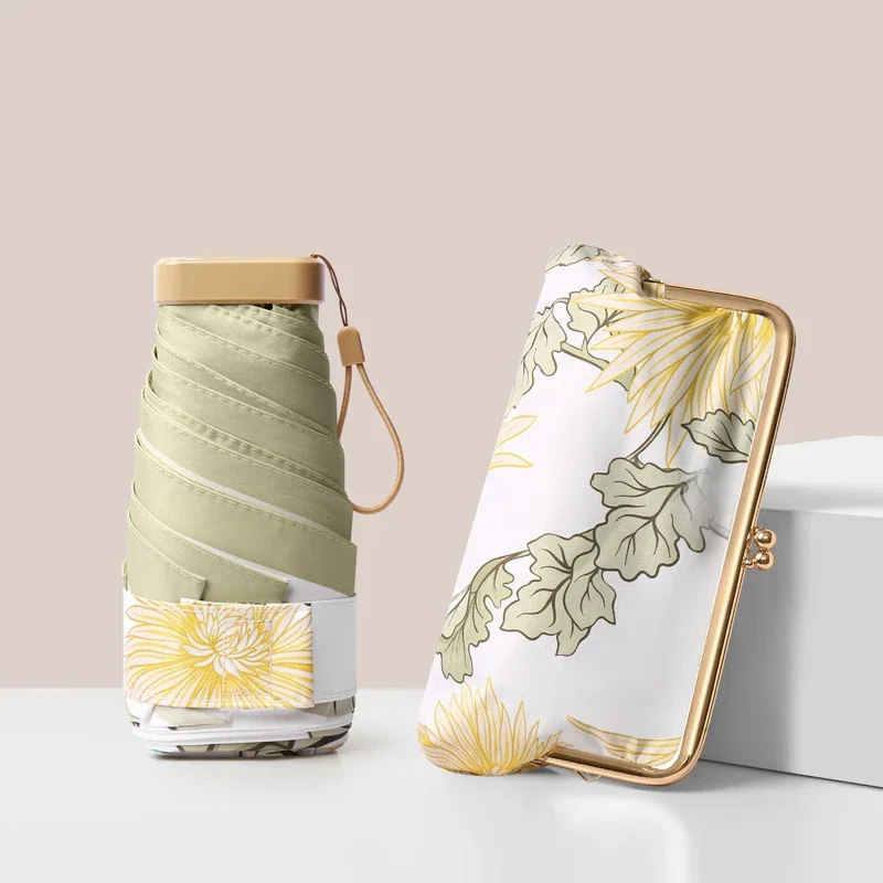 Маленький свежий шестискладной зонт с золотым крючком, ручное отверстие, сверхлегкий цветной клей, складной зонт от солнца с защитой от ультрафиолета
Маленький свежий шестискладной зонт с золотым крючком, ручное отверстие, сверхлегкий цветной клей, складной зонт от солнца с защитой от ультрафиолета