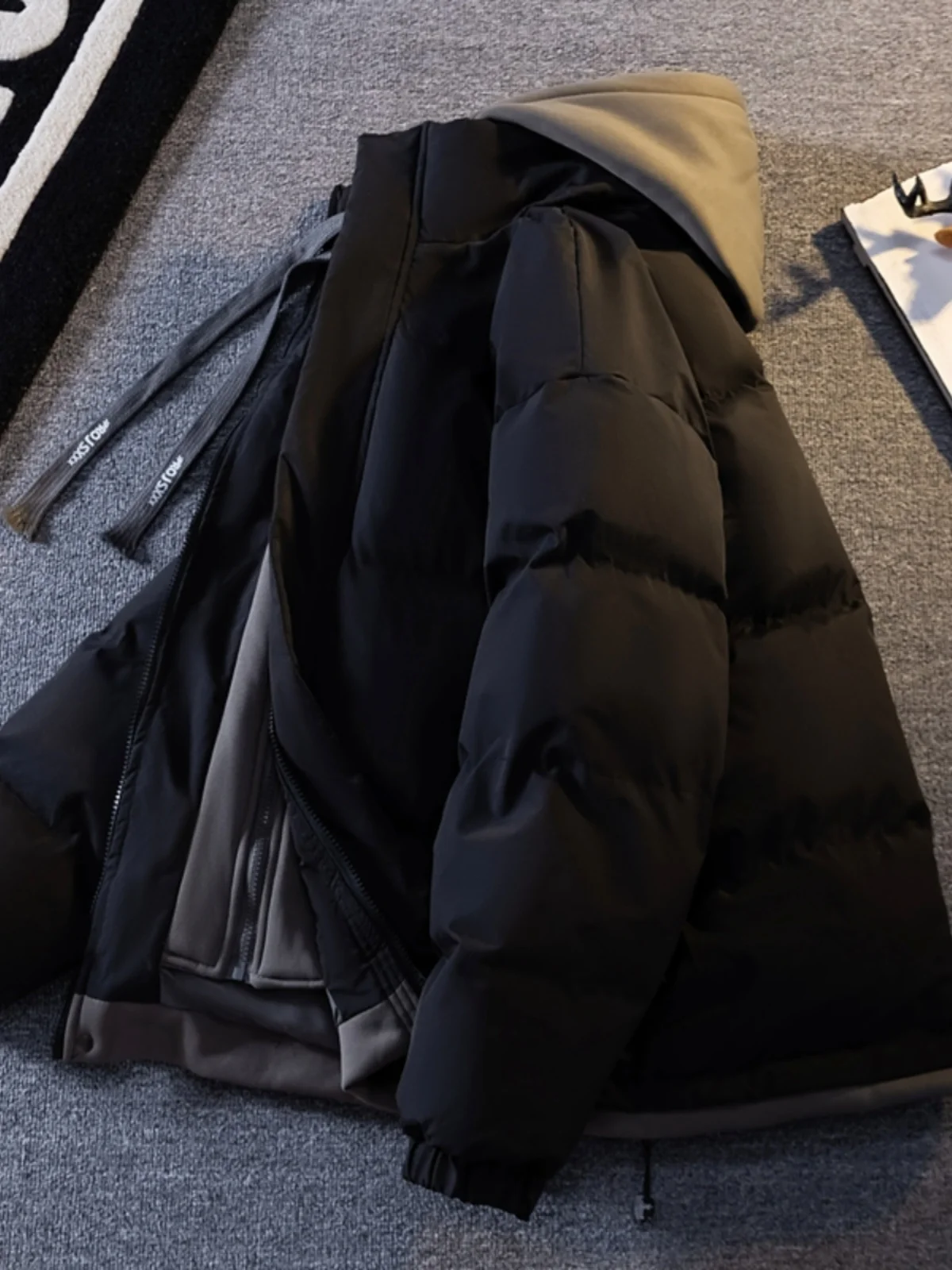 American Retro Hooded Thiened Cotton Jaet Men's Winter Warm Cold-resistant Loose Large Size Bread Coat Youth Trendy ort...
American Retro Hooded Thiened Cotton Jaet Men's Winter Warm Cold-resistant Loose Large Size Bread Coat Youth Trendy ort...