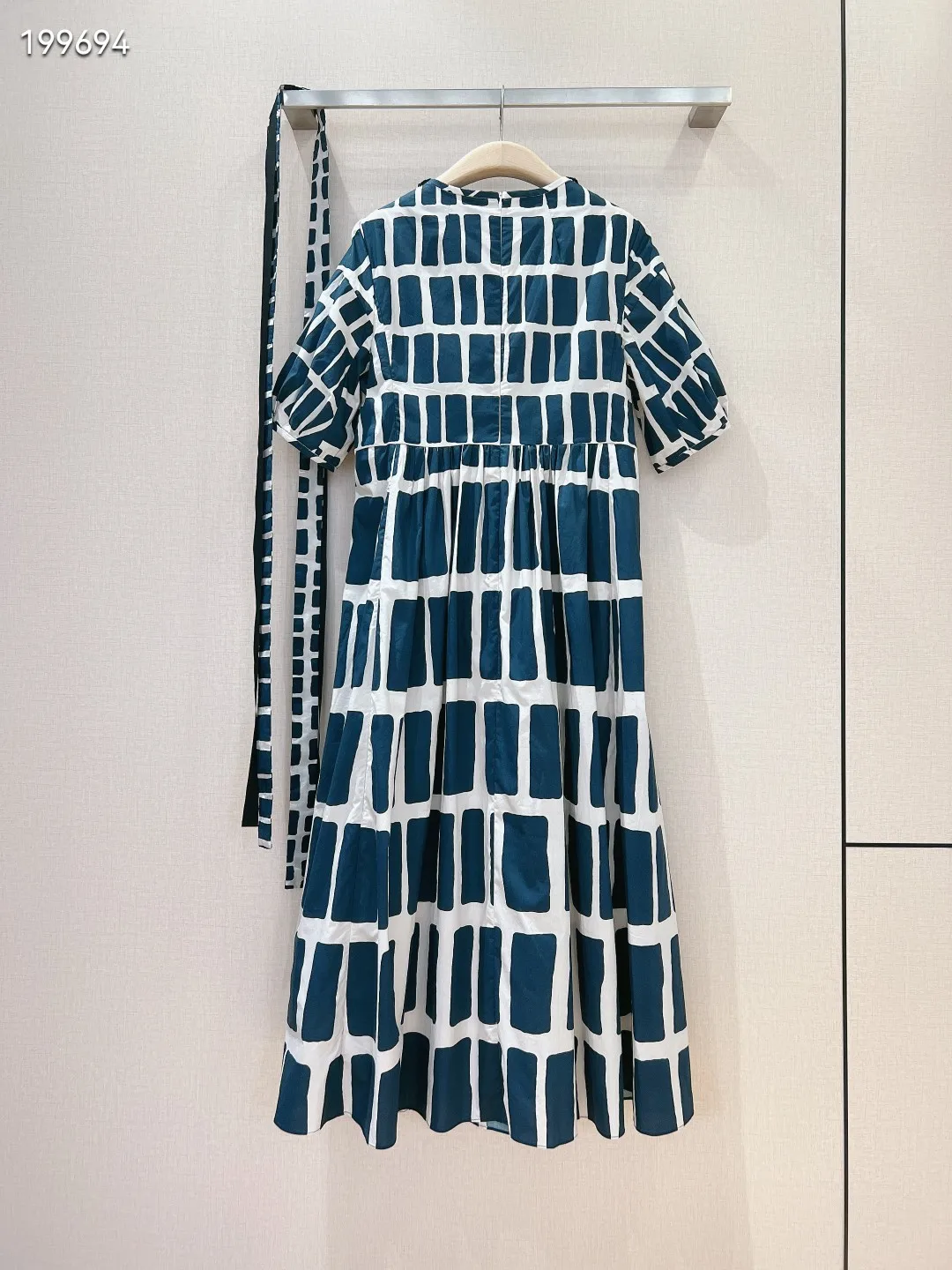 aa6071 Fashion women's dress 2024 Popular European Design party style women's Clothing
aa6071 Fashion women's dress 2024 Popular European Design party style women's Clothing