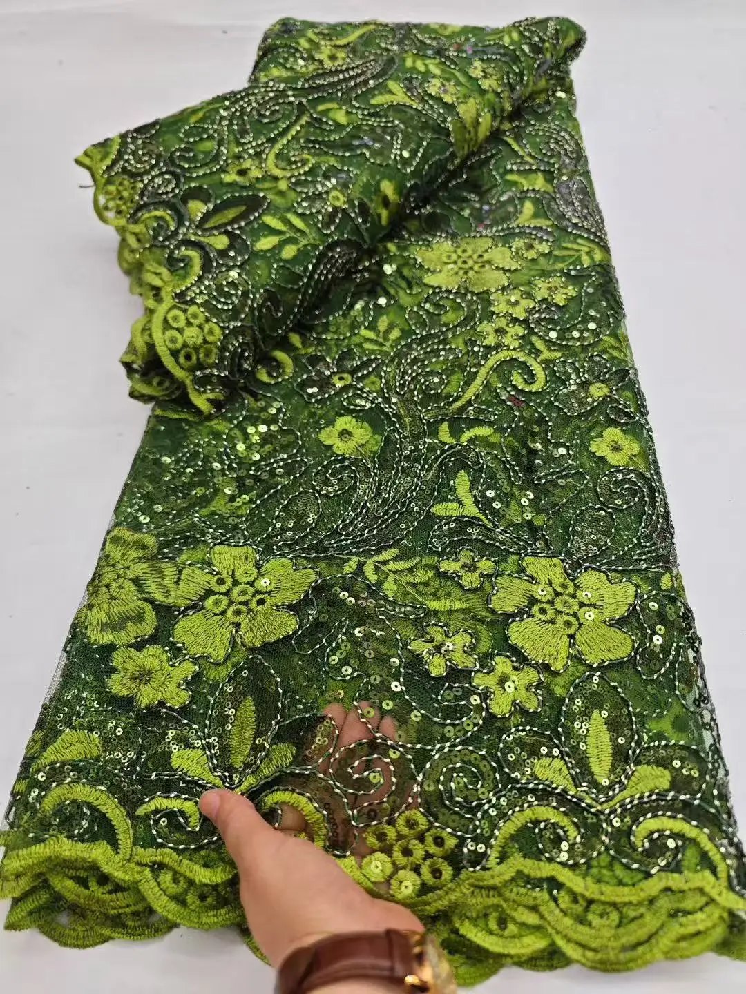 Африканский гипюровый шнур с блестками, кружевная ткань, 5 ярдов, белый, 2026, новое нигерийское водорастворимое кружево для шитья женских платьев
Африканский гипюровый шнур с блестками, кружевная ткань, 5 ярдов, белый, 2026, новое нигерийское водорастворимое кружево для шитья женских платьев