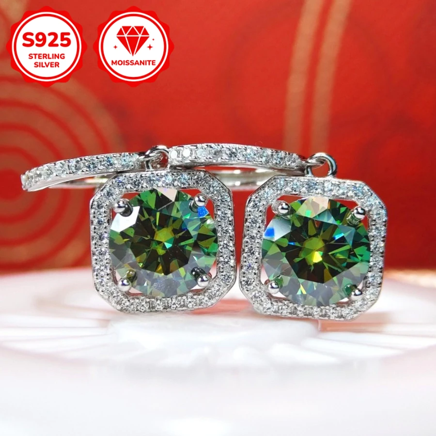 1Pair 925 Silver 0.5/1/2/3 Ct Green Moissanite Earrings, Exquisite Jewelry Suitable for Daily Decoration,Suitable for Both Women
1Pair 925 Silver 0.5/1/2/3 Ct Green Moissanite Earrings, Exquisite Jewelry Suitable for Daily Decoration,Suitable for Both Women