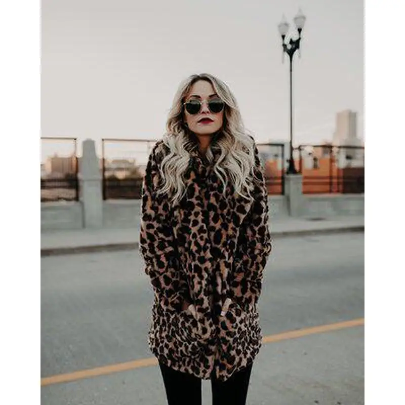 Trendy Winter Women's Coat Fashionable All-Match Flip Collar Leopard Print Faux Fur Outerwear Street Style Square Collar Coat
Trendy Winter Women's Coat Fashionable All-Match Flip Collar Leopard Print Faux Fur Outerwear Street Style Square Collar Coat