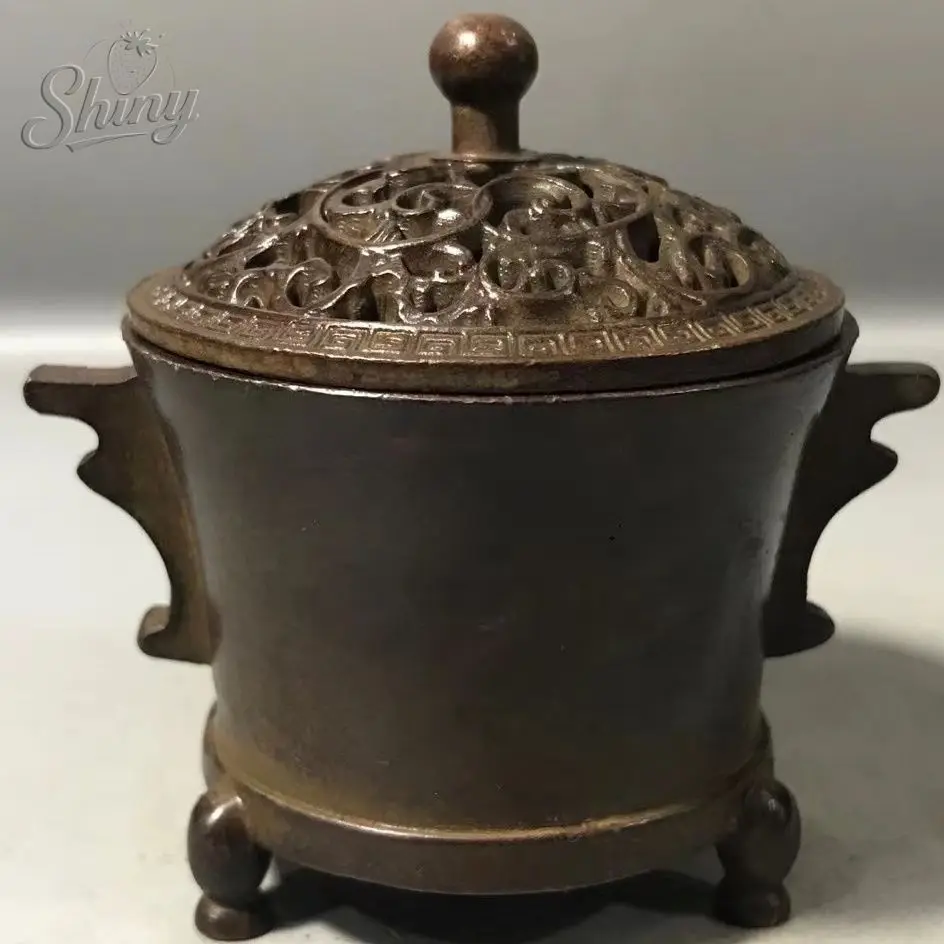 Vintage Purple Copper Cast Ming Xuande Period Incense Burner Small Incense Burner Antique Collectible
Vintage Purple Copper Cast Ming Xuande Period Incense Burner Small Incense Burner Antique Collectible