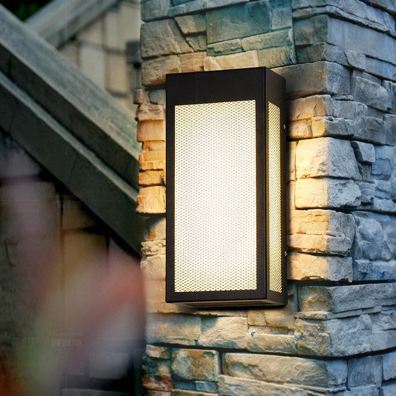 Simple outdoor waterproof wall lamp Cafe shop entrance outdoor open-air balcony exterior wall modern garden garden lamp
Simple outdoor waterproof wall lamp Cafe shop entrance outdoor open-air balcony exterior wall modern garden garden lamp