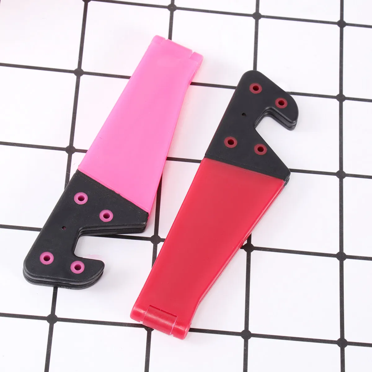 4 pcs Tablet Stand Holder Foldable V Shape Portable Mount For Horizontal Vertical Use Random Color Phone Desktop Holder Phone
4 pcs Tablet Stand Holder Foldable V Shape Portable Mount For Horizontal Vertical Use Random Color Phone Desktop Holder Phone