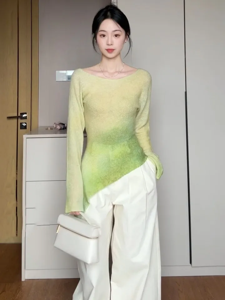 Мятный вязаный топ с длинными рукавами для женщин, верхняя одежда для ранней весны, полупрозрачный, облегающий, для повседневной носки, в корейском стиле
Мятный вязаный топ с длинными рукавами для женщин, верхняя одежда для ранней весны, полупрозрачный, облегающий, для повседневной носки, в корейском стиле