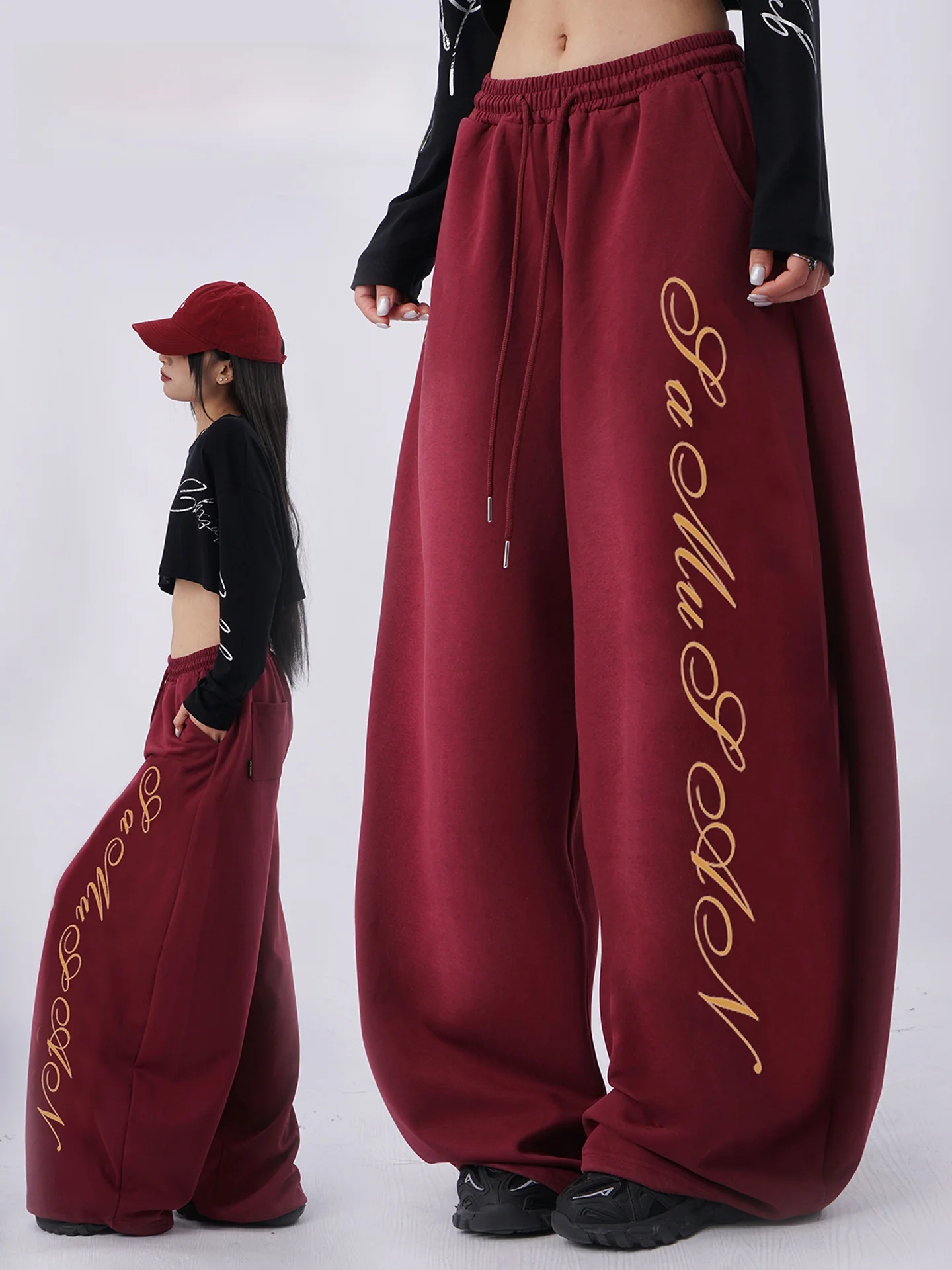 Американские ретро-брюки в стиле lazy style, красные, повседневные, свободные, для уличных танцев, джаза, с драпировкой, широкие, в пол, спортивные
Американские ретро-брюки в стиле lazy style, красные, повседневные, свободные, для уличных танцев, джаза, с драпировкой, широкие, в пол, спортивные