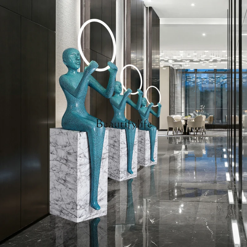 Humanoid art sculpture floor-to-ceiling luminous large ornament villa decoration modern model
Humanoid art sculpture floor-to-ceiling luminous large ornament villa decoration modern model