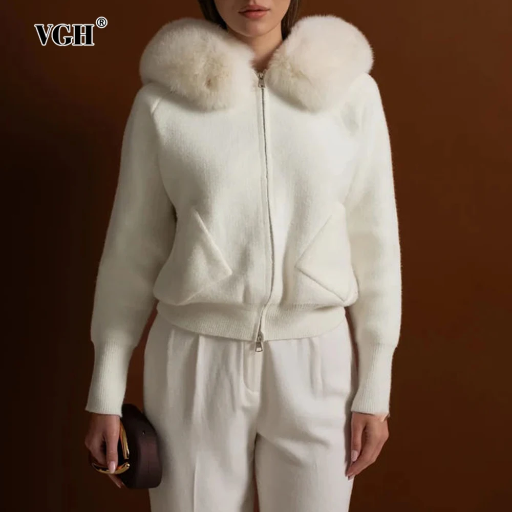 VGH Oversized Knitted Cardigan Sweater for Women Hooded Spliced Fox Fur Collar Long Sleeve Korean Style Knitwear Female Winter
VGH Oversized Knitted Cardigan Sweater for Women Hooded Spliced Fox Fur Collar Long Sleeve Korean Style Knitwear Female Winter