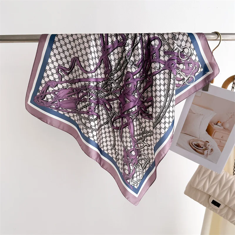New style printed silk scarf square scarf high-end shawl versatile neck small square scarf headscarf women's scarf
New style printed silk scarf square scarf high-end shawl versatile neck small square scarf headscarf women's scarf
