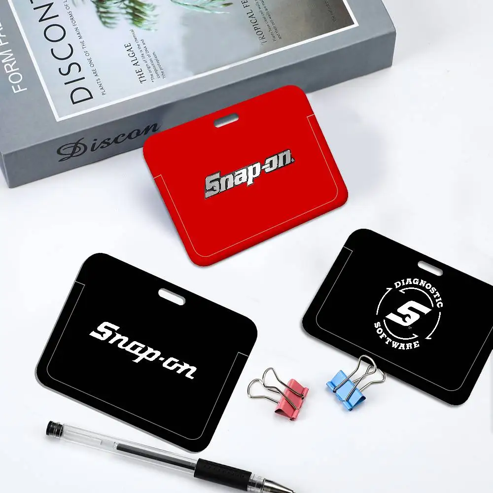 Держатель для рабочего пропуска/удостоверения личности S-Snap On Logo 1Set с логотипом, чехол для выставочной ID-карты с ремешком на шею, чехол для рабочей карты с шейным ремешком
Держатель для рабочего пропуска/удостоверения личности S-Snap On Logo 1Set с логотипом, чехол для выставочной ID-карты с ремешком на шею, чехол для рабочей карты с шейным ремешком