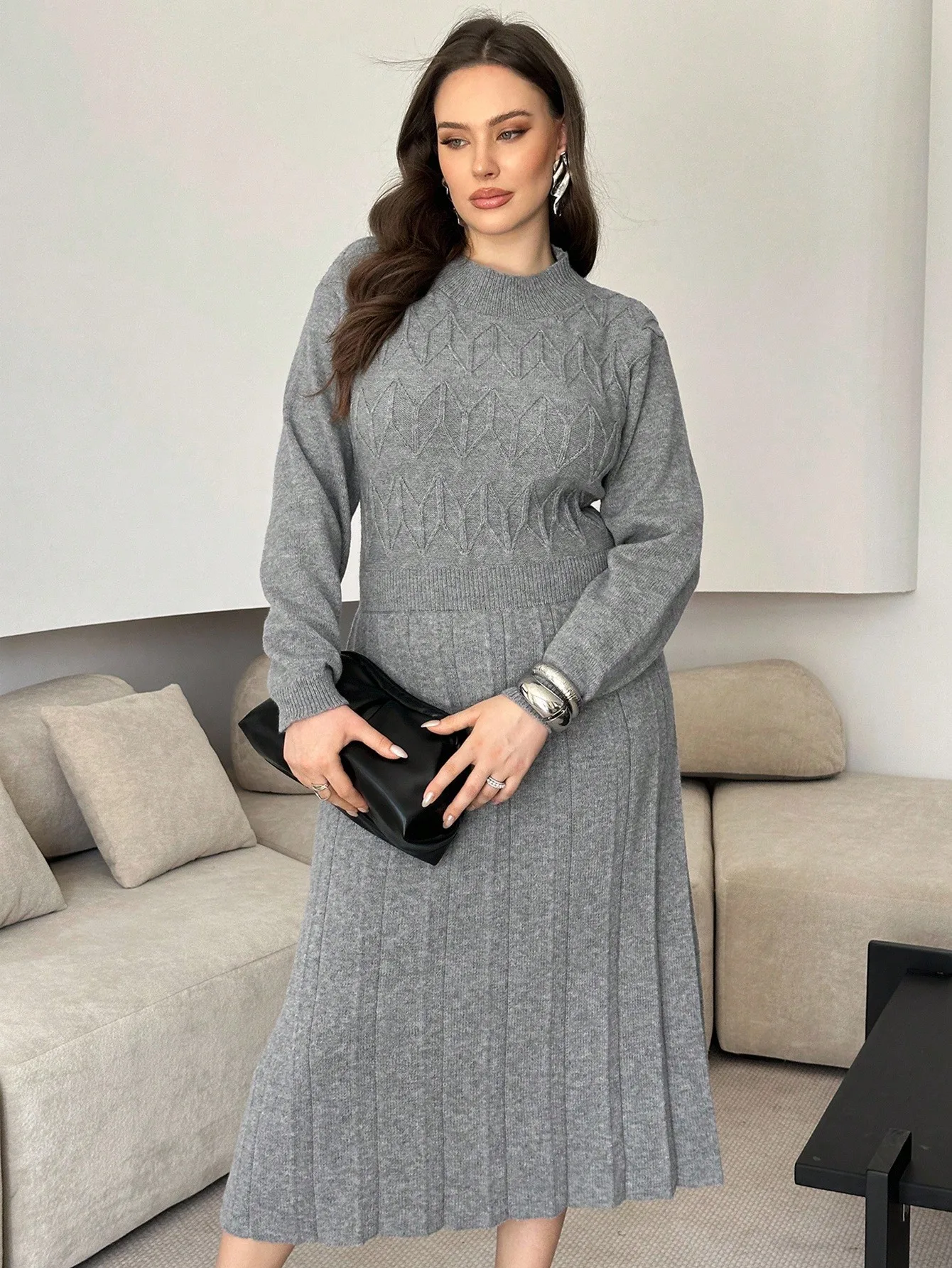 Gray Knit Midi Dress with Cable Pattern and Pleated Skirt
Gray Knit Midi Dress with Cable Pattern and Pleated Skirt