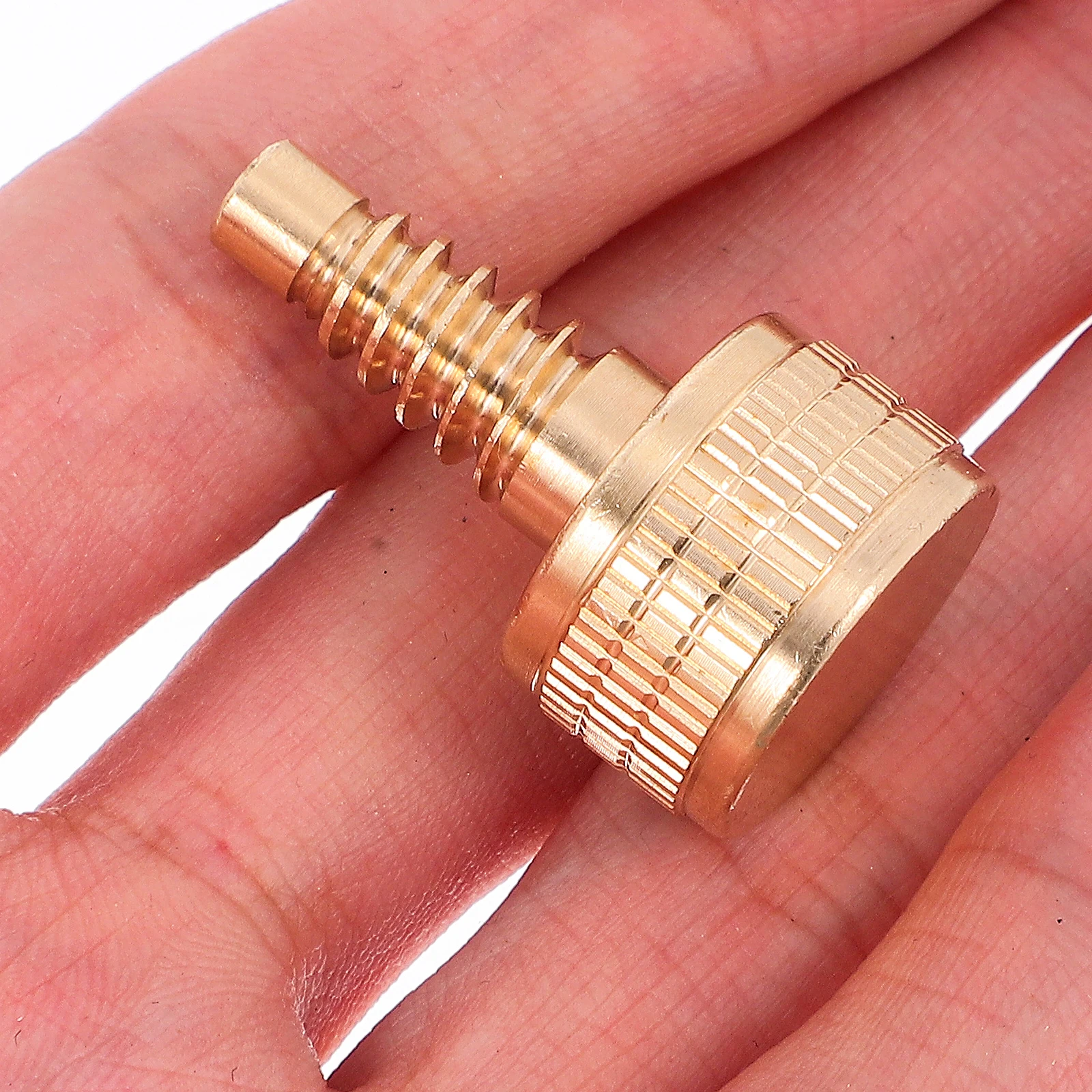 1pc Brass Pool Joint Screw Billiard Cue Extension Connector Secure Connection Adjustable Length For Enhanced Gameplay
1pc Brass Pool Joint Screw Billiard Cue Extension Connector Secure Connection Adjustable Length For Enhanced Gameplay