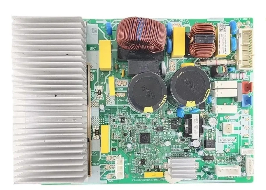 Новая инверторная материнская плата Midea KF35W/BP3N8-X130 17122000048121 KFR-35W/BP3N-(RX24TMINI+STR6A161+GIB10CH60TS-L+TPD4204F)
Новая инверторная материнская плата Midea KF35W/BP3N8-X130 17122000048121 KFR-35W/BP3N-(RX24TMINI+STR6A161+GIB10CH60TS-L+TPD4204F)