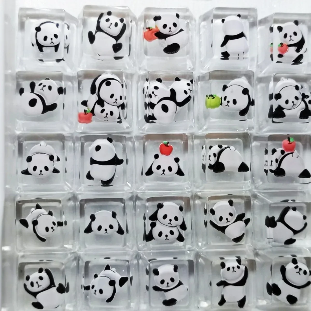 Personalized handmade DIY resin Epoxy cartoon panda keycaps Cross axis Mechanical keyboard keycaps Single blind box
Personalized handmade DIY resin Epoxy cartoon panda keycaps Cross axis Mechanical keyboard keycaps Single blind box