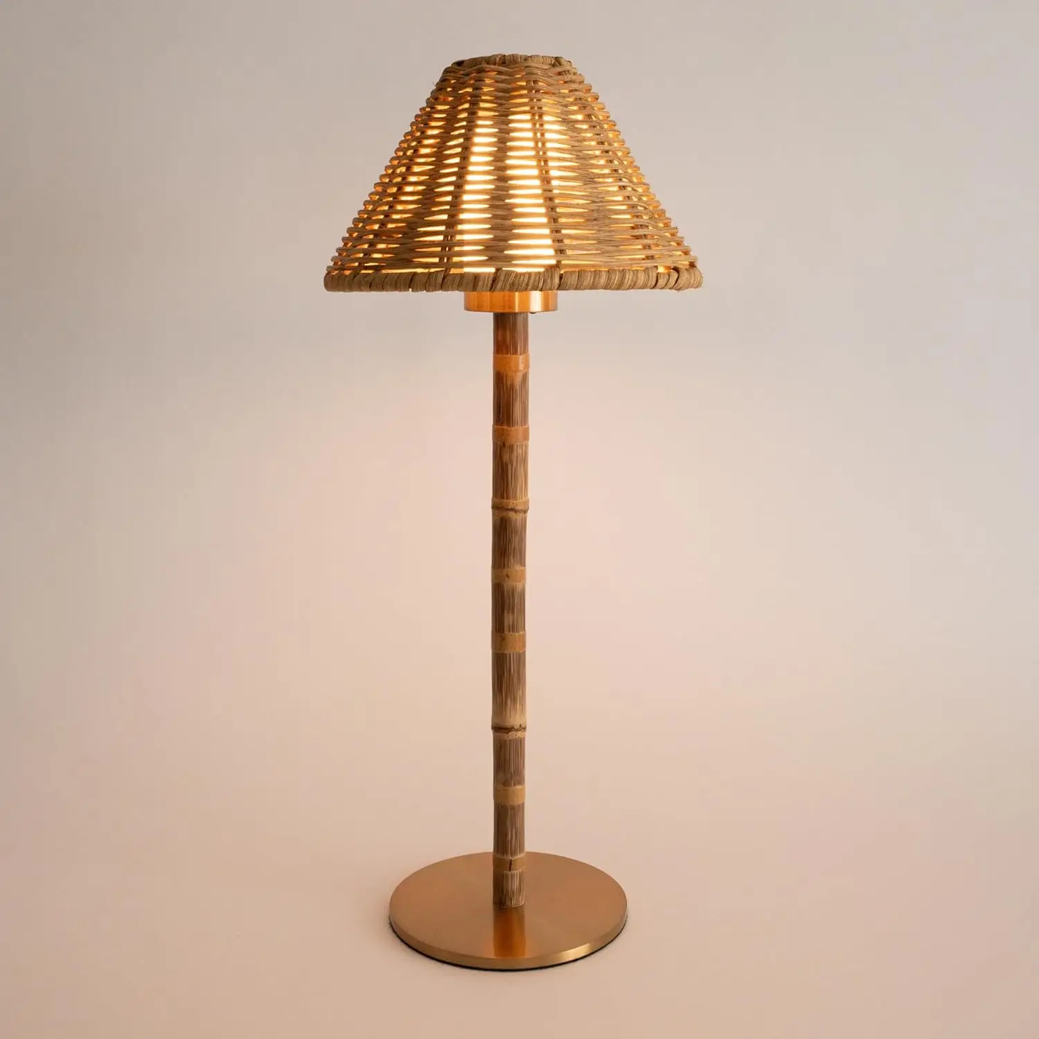 Перезаряжаемая беспроводная настольная LED-лампа из бамбука - регулируемая теплая подсветка, 15 дюймов, портативная, с пультом ДУ, для использования в помещении/на улице
Перезаряжаемая беспроводная настольная LED-лампа из бамбука - регулируемая теплая подсветка, 15 дюймов, портативная, с пультом ДУ, для использования в помещении/на улице