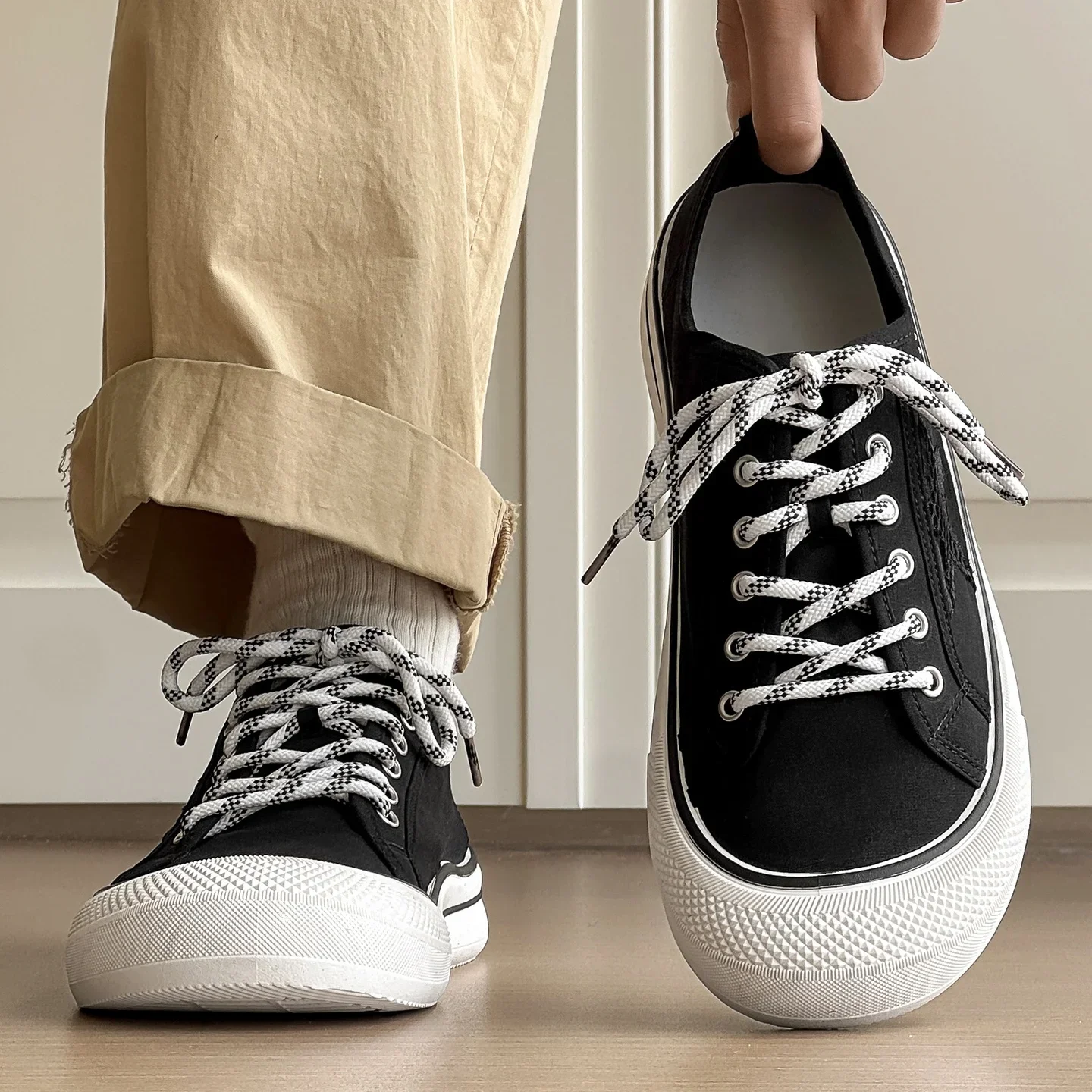 2026 New Summer Men Casual Skate Shoes, Lightweight Anti-Slip Wear Resistant Trendy Versatile White Sneakers
2026 New Summer Men Casual Skate Shoes, Lightweight Anti-Slip Wear Resistant Trendy Versatile White Sneakers