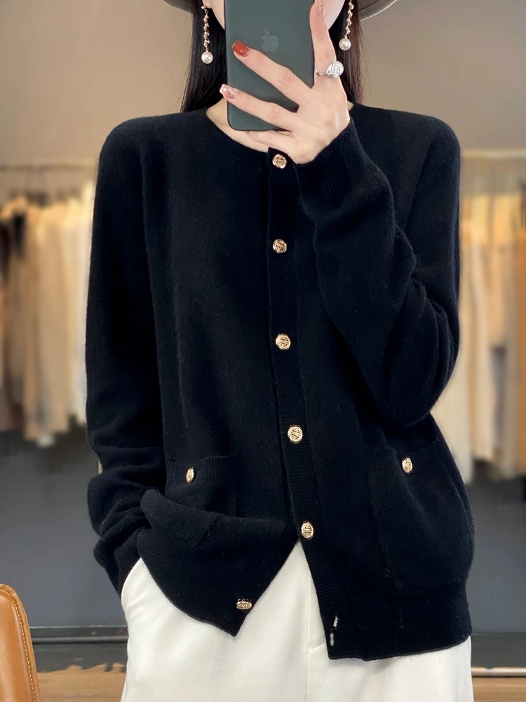 Aliselect 100% Merino Wool Women Cardigan Spring Autumn Winter Long Sleeved Solid Color Sweater Warm Soft Cashmere Knitted Tops
Aliselect 100% Merino Wool Women Cardigan Spring Autumn Winter Long Sleeved Solid Color Sweater Warm Soft Cashmere Knitted Tops