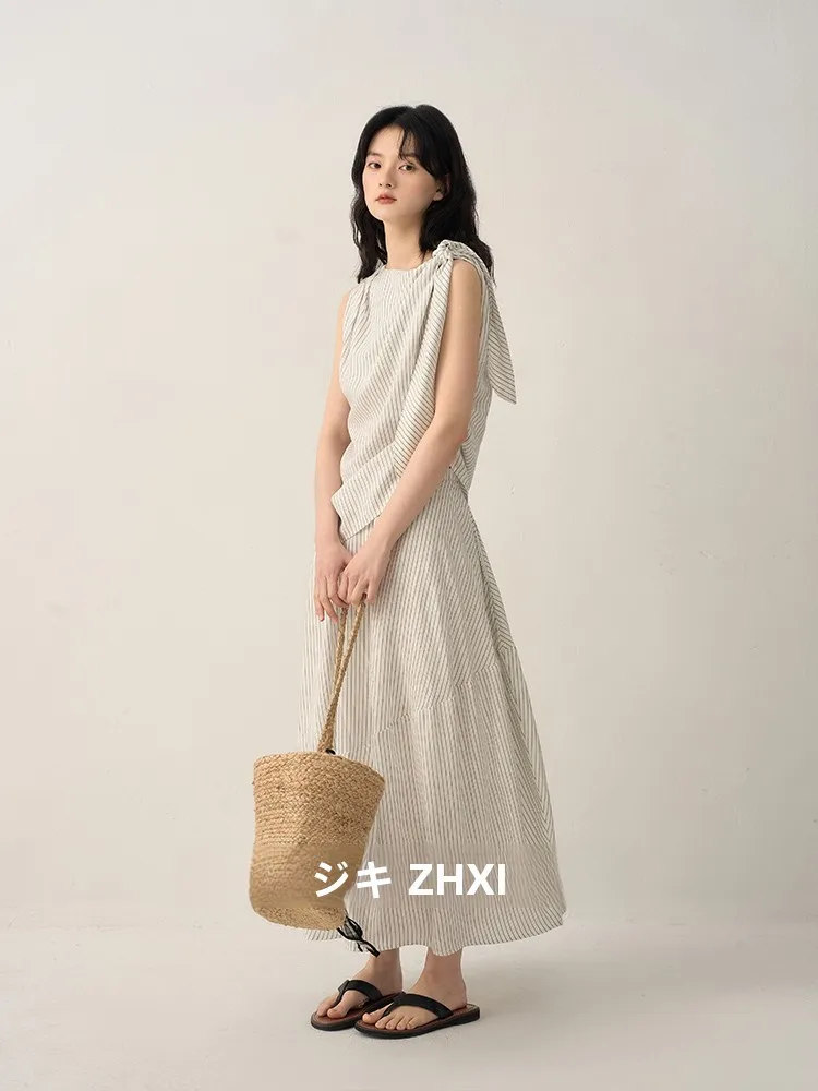 High-End Color Woven Linen Silk Sleeveless Shirt Skirt Set Women's Fashion Spring Summer Breathable round Neck Design Two-Piece
High-End Color Woven Linen Silk Sleeveless Shirt Skirt Set Women's Fashion Spring Summer Breathable round Neck Design Two-Piece