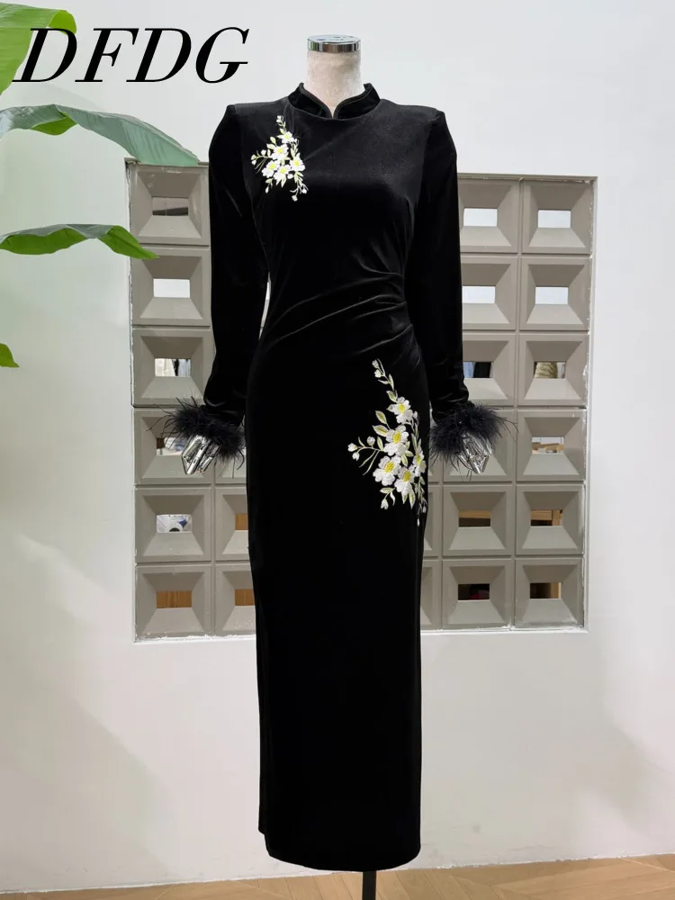 DFDG женское осенне-весеннее элегантное винтажное жаккардовое бархатное платье с цветочной вышивкой, тонкое облегающее вечернее платье
DFDG женское осенне-весеннее элегантное винтажное жаккардовое бархатное платье с цветочной вышивкой, тонкое облегающее вечернее платье