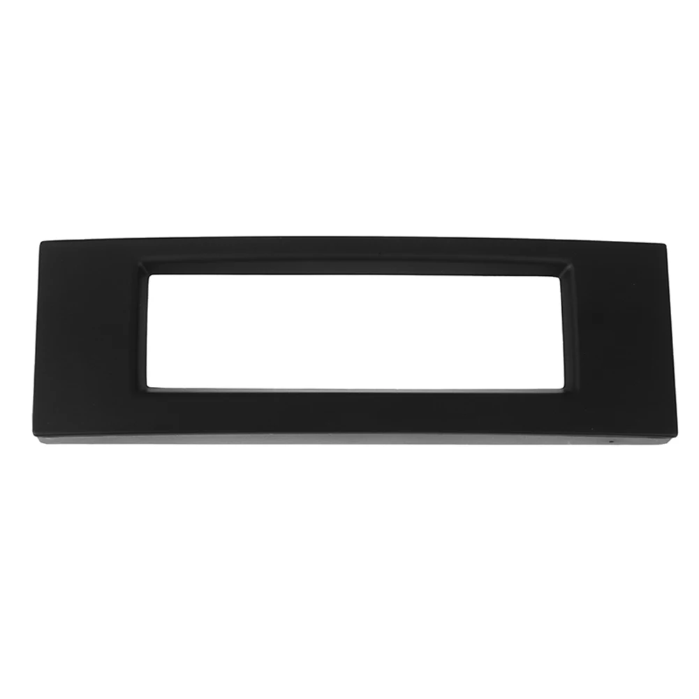 Sleek black enclosure compatible with the For RD4 audio system providing stability while driving without compromising style
Sleek black enclosure compatible with the For RD4 audio system providing stability while driving without compromising style