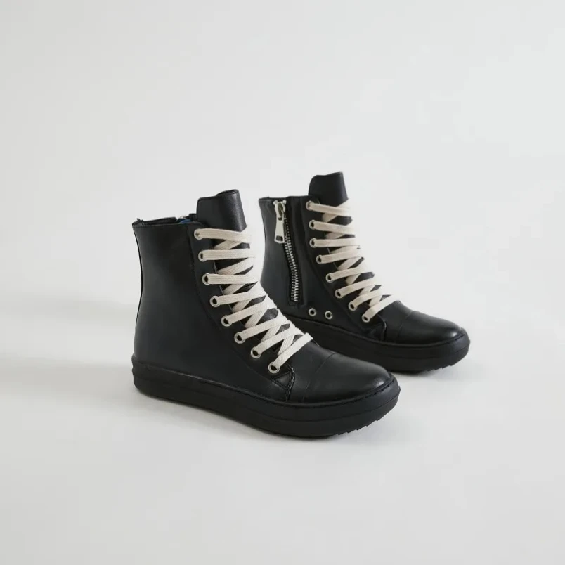 Женская обувь винтажного дизайна 2025 года, модные черные кожаные повседневные женские кроссовки на толстой шнуровке с высоким берцем на платформе
Женская обувь винтажного дизайна 2025 года, модные черные кожаные повседневные женские кроссовки на толстой шнуровке с высоким берцем на платформе