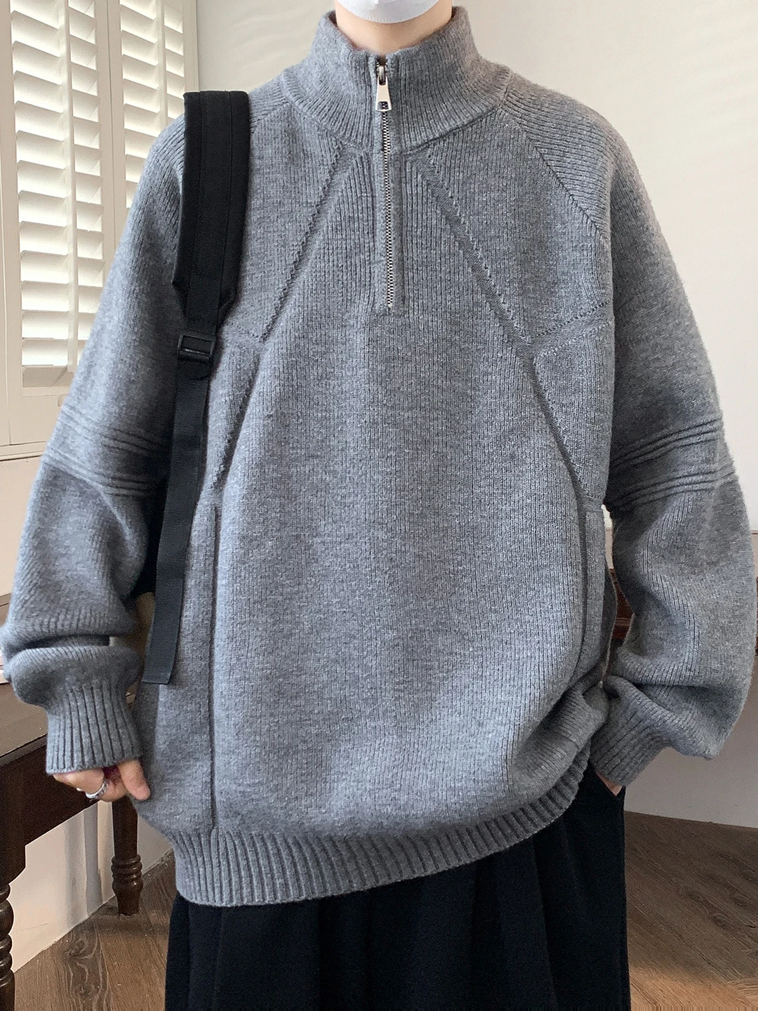 Свободный свитер на молнии, мужской осенне-зимний новый свитер с высоким воротником, однотонный вязаный свитер, модный корейский Sle
Свободный свитер на молнии, мужской осенне-зимний новый свитер с высоким воротником, однотонный вязаный свитер, модный корейский Sle