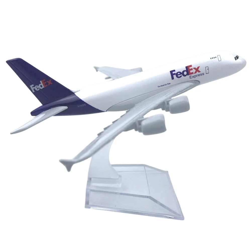 High Quality 16cm Brazil Air GOL Airlines Alloy 1/246 Scale Boeing B737 Airways Airplane Model 10 Styles Metal Planes
High Quality 16cm Brazil Air GOL Airlines Alloy 1/246 Scale Boeing B737 Airways Airplane Model 10 Styles Metal Planes