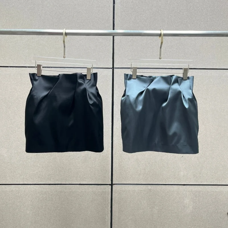 High-Quality Summer New Women's High-Waist Pleated Bloomer Skirt Fashion Casual Holiday Date A-Line Mini Half Skirt
High-Quality Summer New Women's High-Waist Pleated Bloomer Skirt Fashion Casual Holiday Date A-Line Mini Half Skirt
