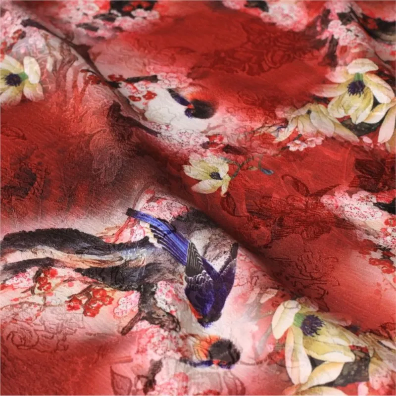 Традиционная китайская и старая ткань Cheongsam с принтом, ароматная чернилами, новый жаккардовый классический красный цвет.
Традиционная китайская и старая ткань Cheongsam с принтом, ароматная чернилами, новый жаккардовый классический красный цвет.