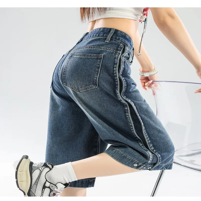 Denim Shorts for Women Summer Fashion Trendy Loose Fitting Casual Female Jeans Breathable Comfy Streetwear
Denim Shorts for Women Summer Fashion Trendy Loose Fitting Casual Female Jeans Breathable Comfy Streetwear