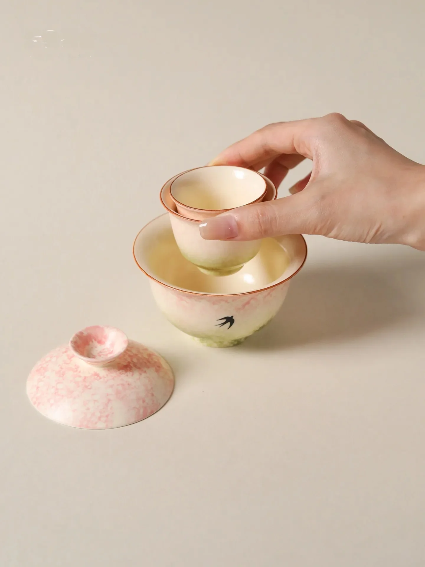 Gradient Ceramic Tea Cup, High-grade Single Taster Cup Portable Travel Teacup for Tea Making
Gradient Ceramic Tea Cup, High-grade Single Taster Cup Portable Travel Teacup for Tea Making