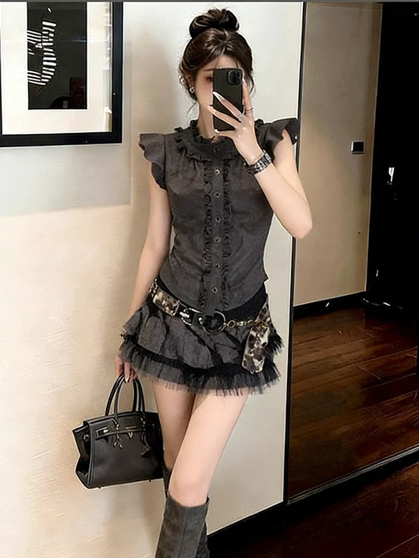 Slim Fit Short American Style Sweet Cool Shirt for Women with Splice And Flower Design Breathable And Comfortable Summer...
Slim Fit Short American Style Sweet Cool Shirt for Women with Splice And Flower Design Breathable And Comfortable Summer...