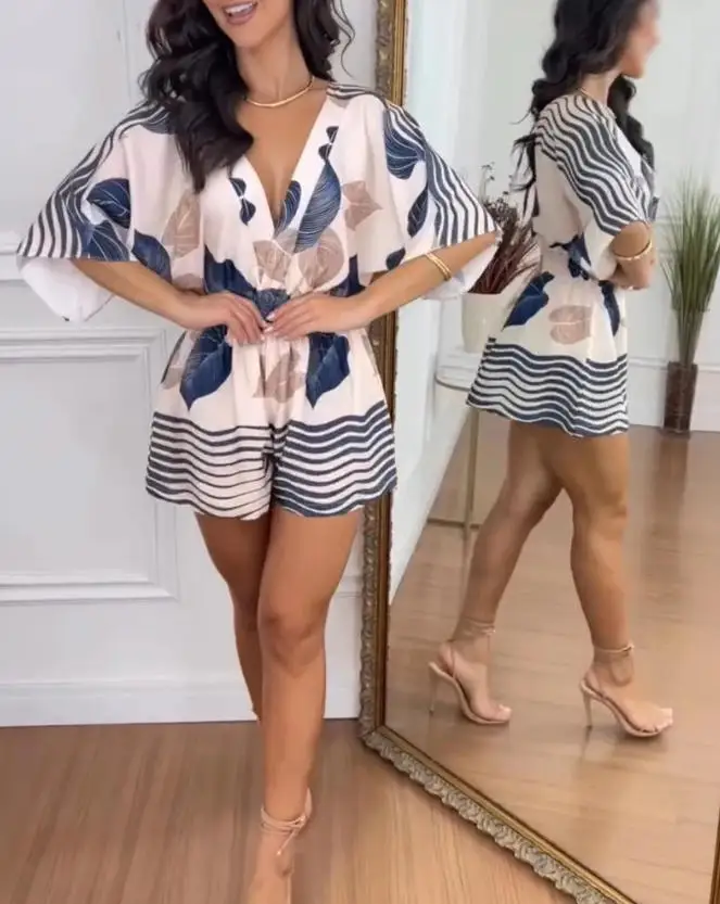 Jumpsuit Women New Tropical Leaves Print V-Neck Batwing Sleeve High Waist Casual Striped Backless Shirred Waist Vacation Romper
Jumpsuit Women New Tropical Leaves Print V-Neck Batwing Sleeve High Waist Casual Striped Backless Shirred Waist Vacation Romper
