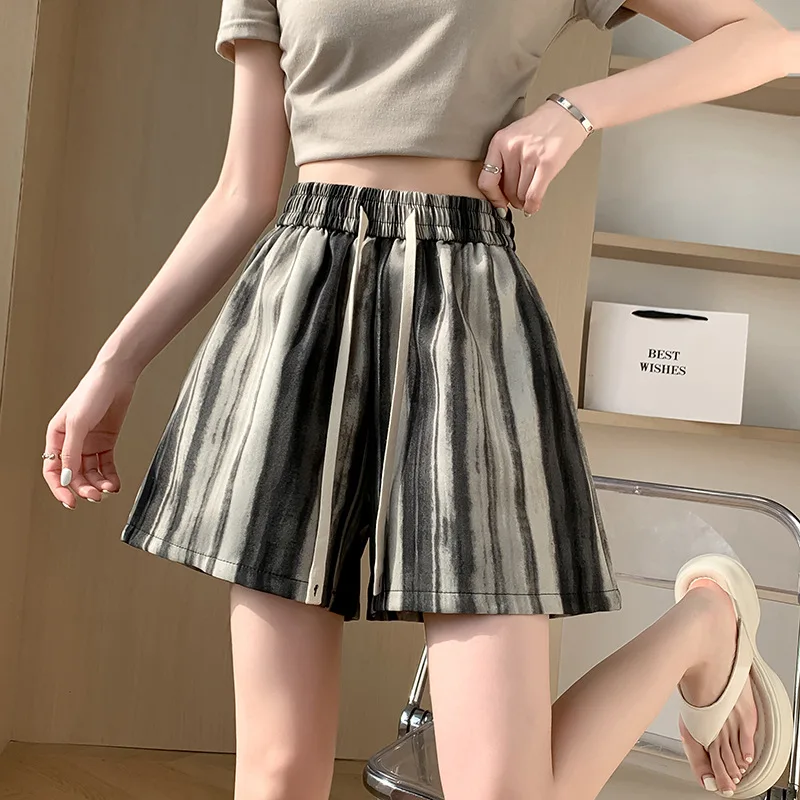Ice Silk Ink Tie-dye Shorts for Women 2024 Summer High-waisted Five-quarter Pants Casual Pants Slimming A-line Wide-leg Pants
Ice Silk Ink Tie-dye Shorts for Women 2024 Summer High-waisted Five-quarter Pants Casual Pants Slimming A-line Wide-leg Pants