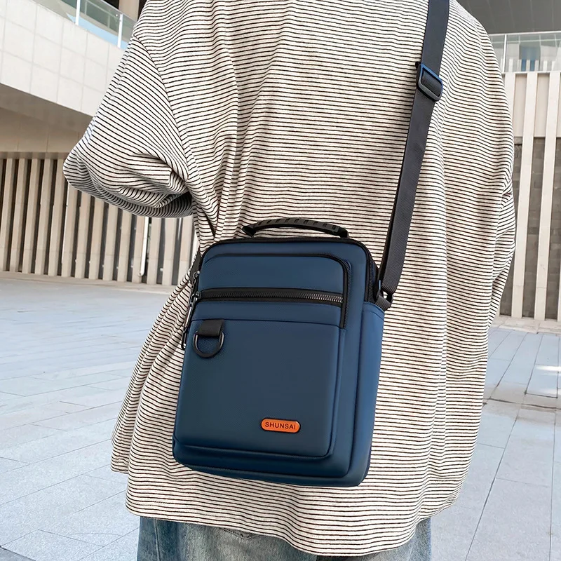 Autumn Street Vertical Nylon Fabric Large Capacity Single Shoulder Crossbody Handbag Phone Storage Bag for Men
Autumn Street Vertical Nylon Fabric Large Capacity Single Shoulder Crossbody Handbag Phone Storage Bag for Men