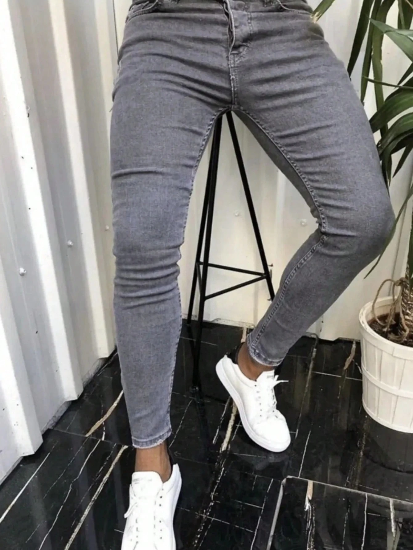 Мужские синие эластичные рваные джинсы скинни, новые повседневные облегающие брюки
Мужские синие эластичные рваные джинсы скинни, новые повседневные облегающие брюки