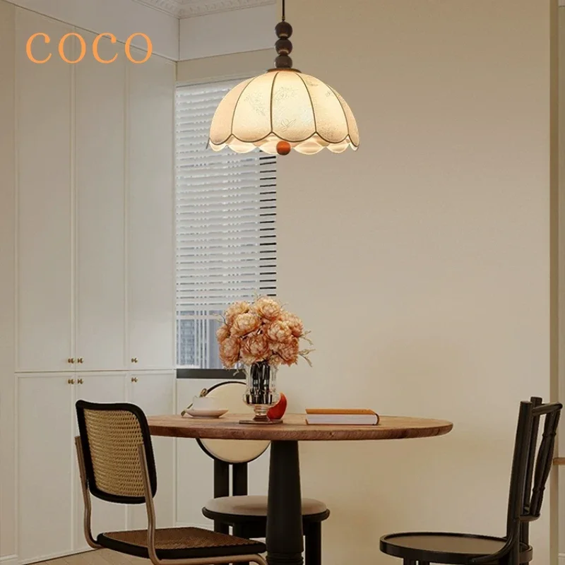 Nordic personalized fabric printed LED pendant light bedroom decoration home dining table study decoration atmosphere lighting
Nordic personalized fabric printed LED pendant light bedroom decoration home dining table study decoration atmosphere lighting