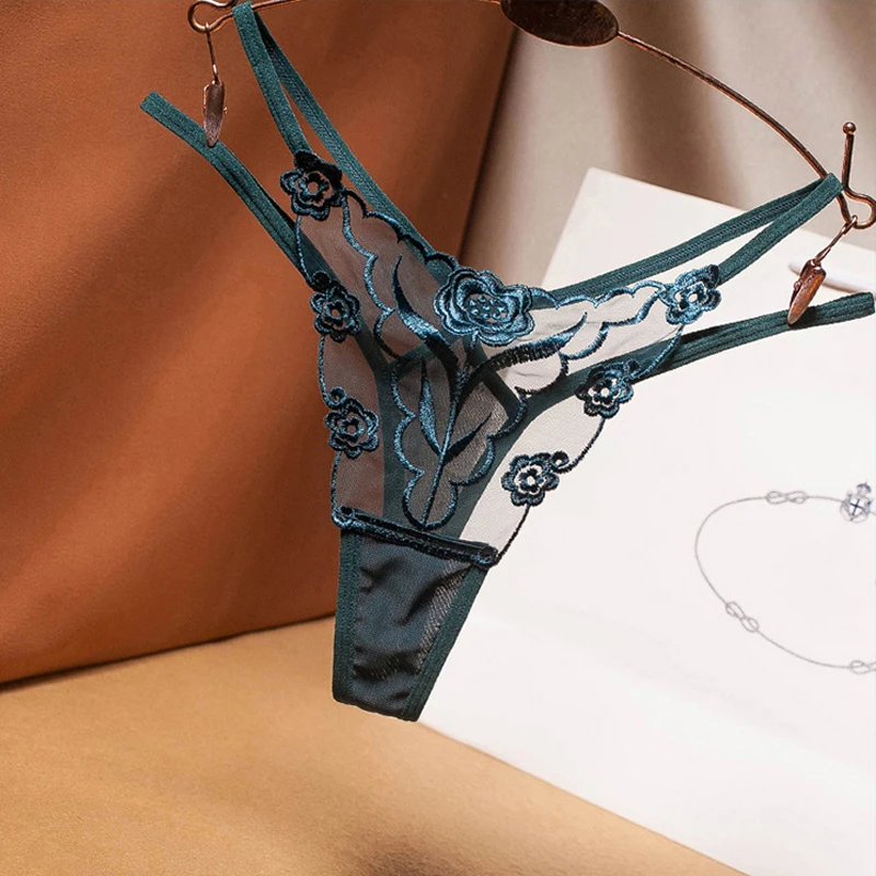 Sexy embroidered mesh yarn ladies thong transparent perspective young woman temptation underwear fashion hot T pants G-String
Sexy embroidered mesh yarn ladies thong transparent perspective young woman temptation underwear fashion hot T pants G-String